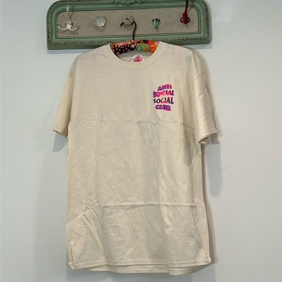 Anti social social club lava lamp oat milk cream T-shirt size large new w tags - Picture 2 of 6